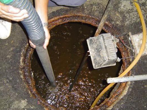 毛嘴镇隔油池清理