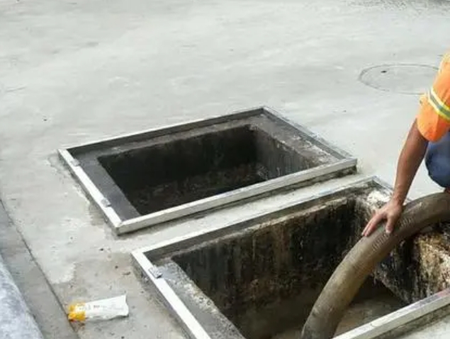 毛嘴镇化粪池清理